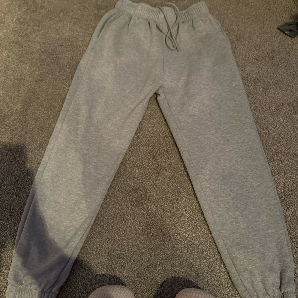Grey sweats - Picture 2 of 2